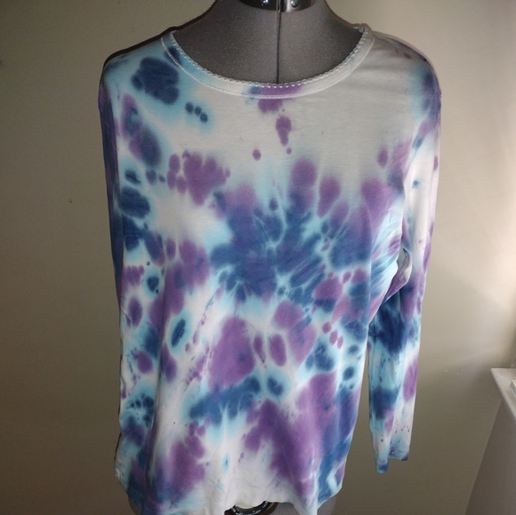 Tie Dye Long Sleeved Shirt, Blue Tie Dye Shirt, Blue Purple Tie Dye Blouse - Picture 13 of 16